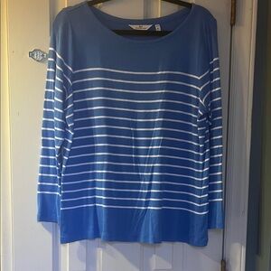 Vineyard Vines Women's Blue and White Striped XL Boatneck Top